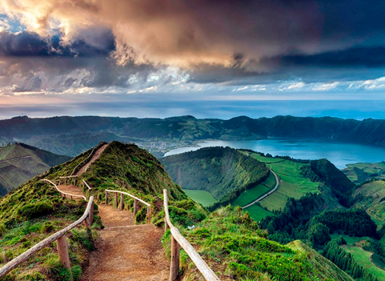 São Miguel "Fly & Drive"